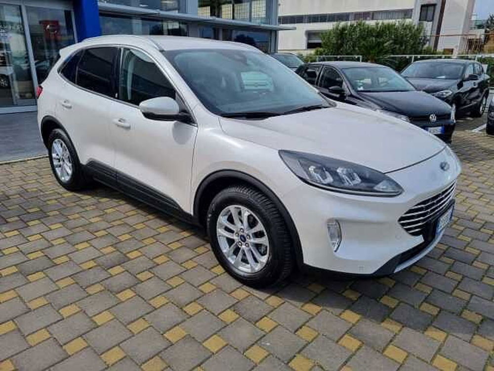 Ford Kuga usata a Bari (17)