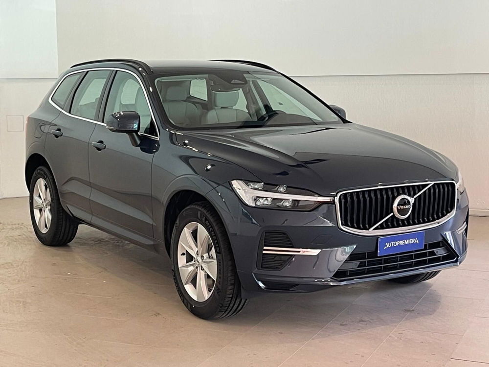 Volvo XC60 nuova a Como (3)