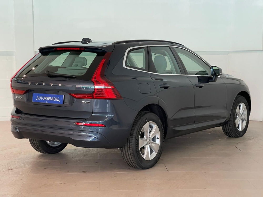 Volvo XC60 nuova a Como (5)