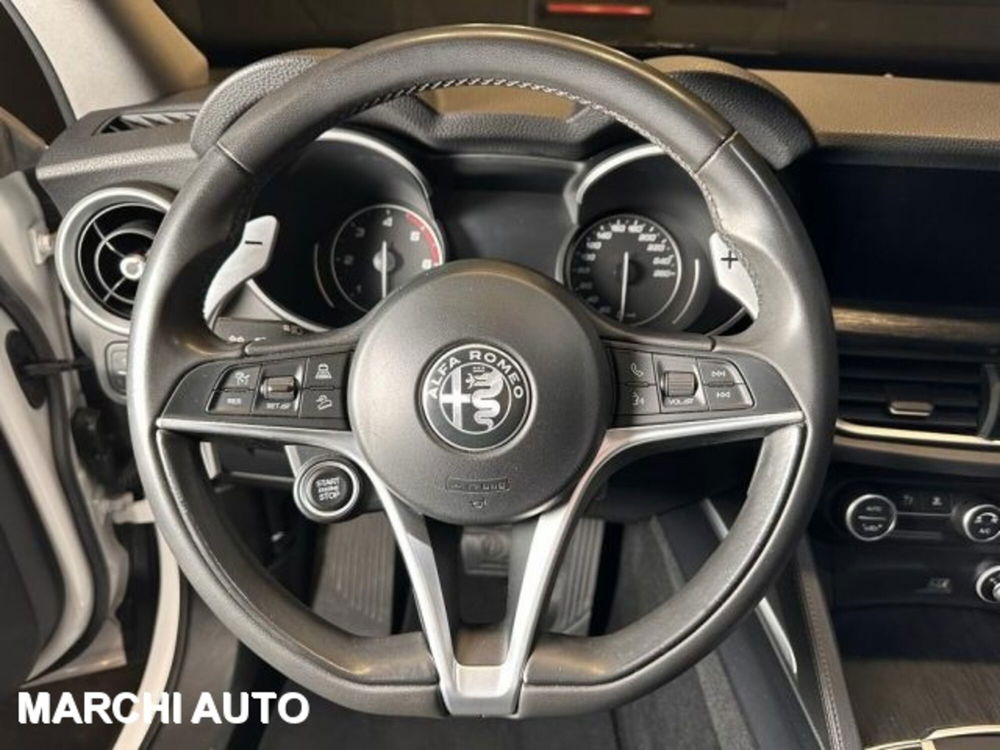 Alfa Romeo Stelvio usata a Perugia (14)