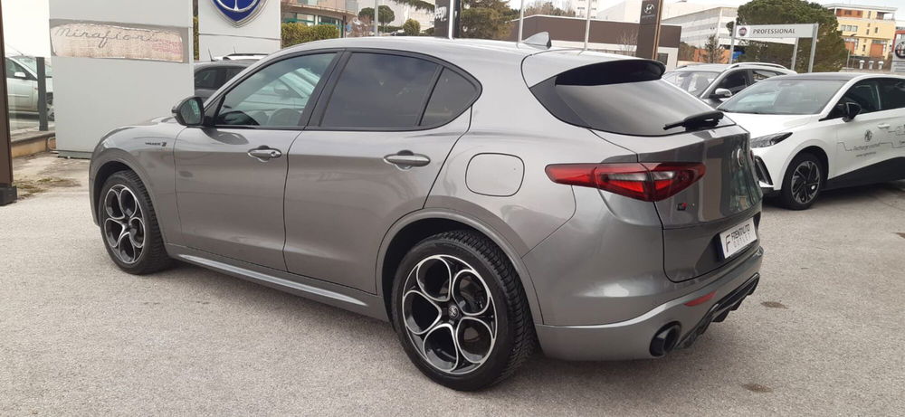 Alfa Romeo Stelvio usata a Campobasso (6)