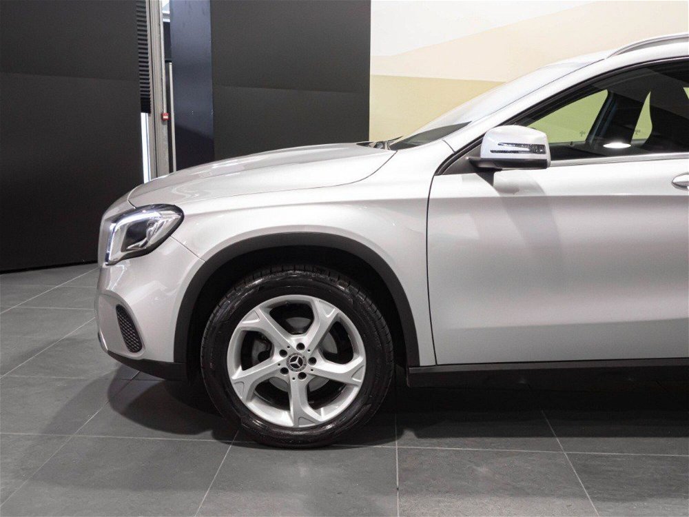 Mercedes-Benz GLA SUV 180 Premium  del 2020 usata a Ancona (4)