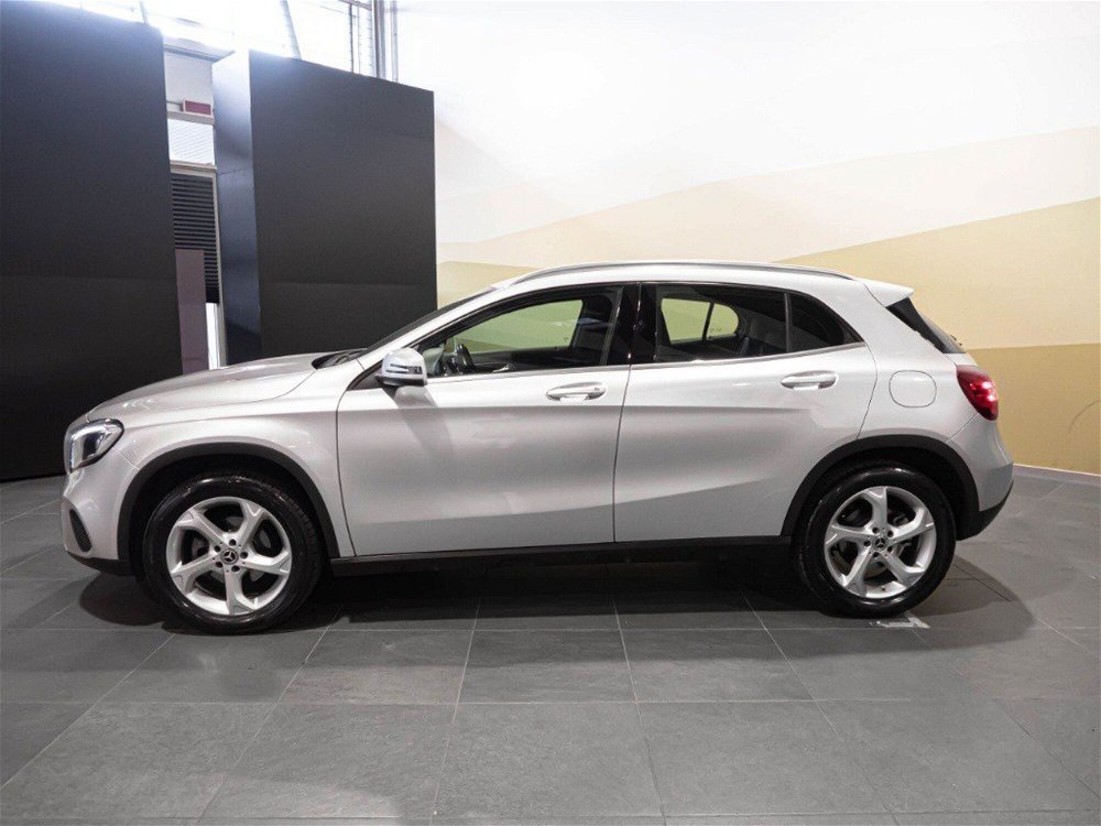 Mercedes-Benz GLA SUV 180 Premium  del 2020 usata a Ancona (5)