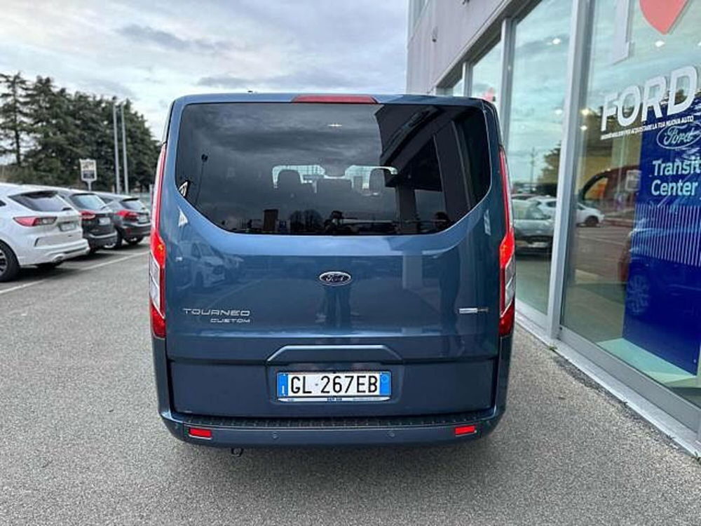 Ford Tourneo Custom 320 2.0 EcoBlue 130CV MHEV PC Titanium del 2022 usata a Imola (4)