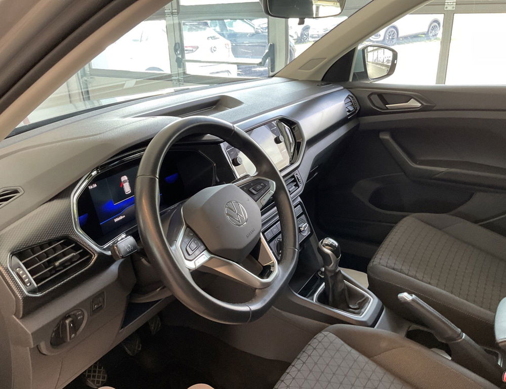 Volkswagen T-Cross usata a Salerno (18)