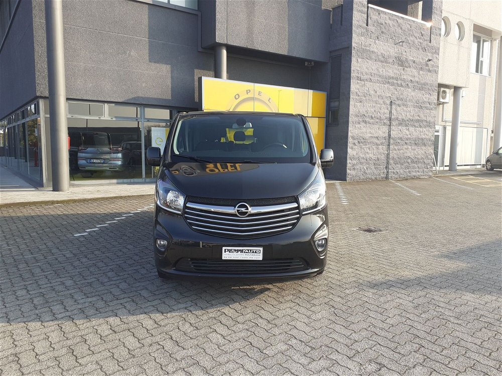 Opel Vivaro Furgone 29 1.6 BiTurbo 145CV S&S EcoFLEPC-TN Combi  del 2018 usata a Fidenza (2)
