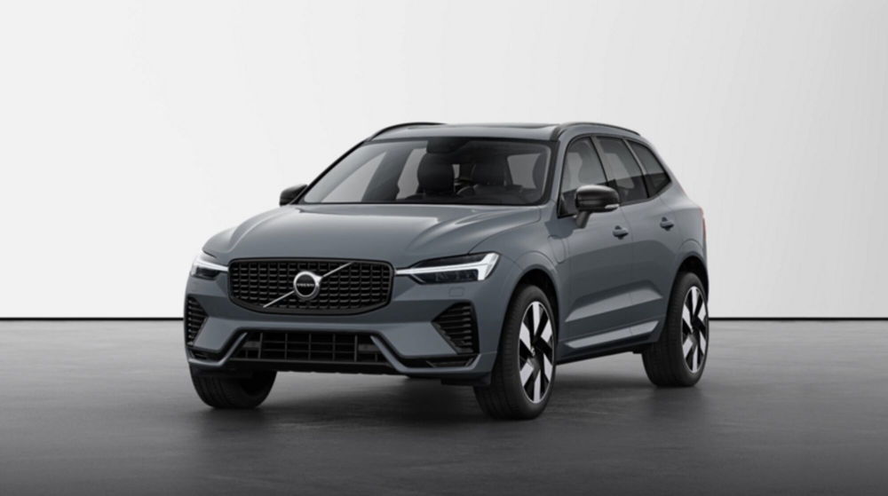 Volvo XC60 nuova a Como