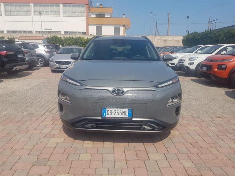 Hyundai Kona EV 39 kWh XPrime del 2020 usata a Bari (5)