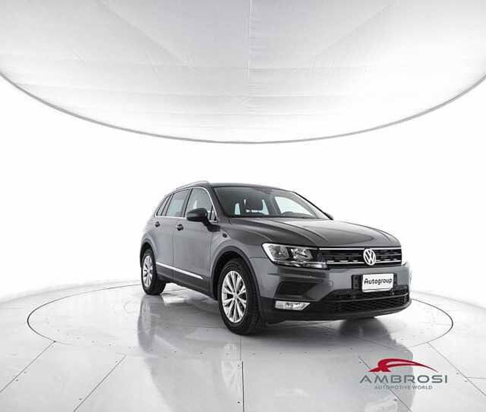 Volkswagen Tiguan 2.0 TDI SCR DSG 4MOTION Business BMT  del 2017 usata a Corciano (2)