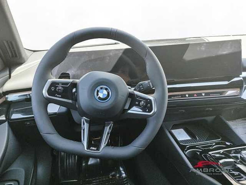 BMW i5 Touring nuova a Viterbo (12)