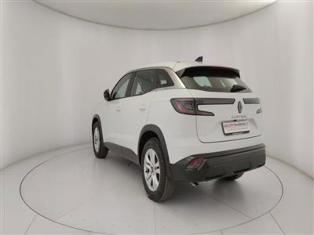 Renault Austral Hybrid Advanced 130 Equilibre del 2023 usata a Bari (5)