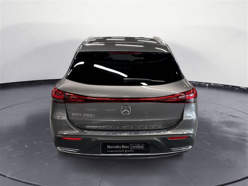 Mercedes-Benz EQA 250 Sport Pro  del 2023 usata a Vinci (4)