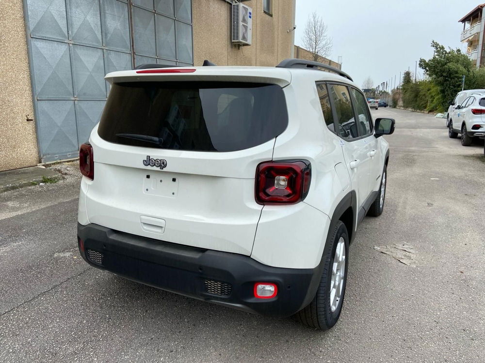 Jeep Renegade nuova a Caserta (6)