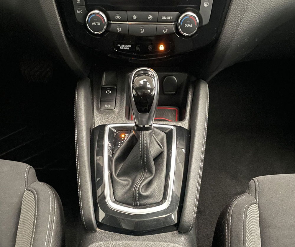 Nissan Qashqai usata a Novara (13)