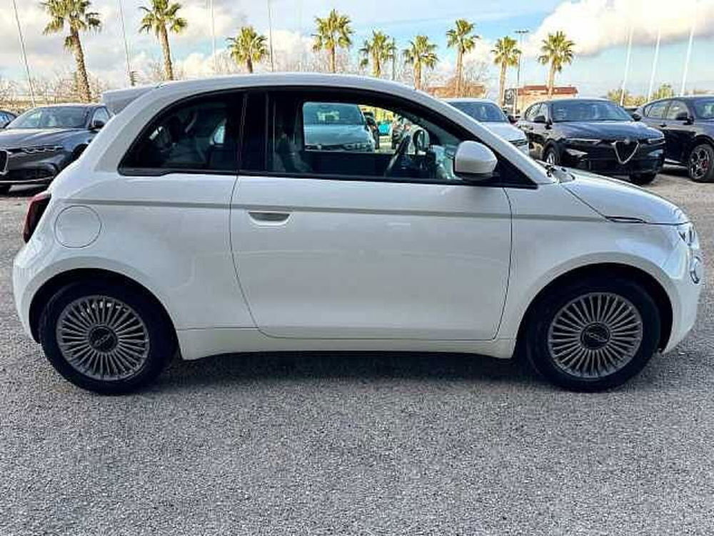 Fiat 500e Icon Berlina 42 kWh  del 2023 usata a Ancona (4)