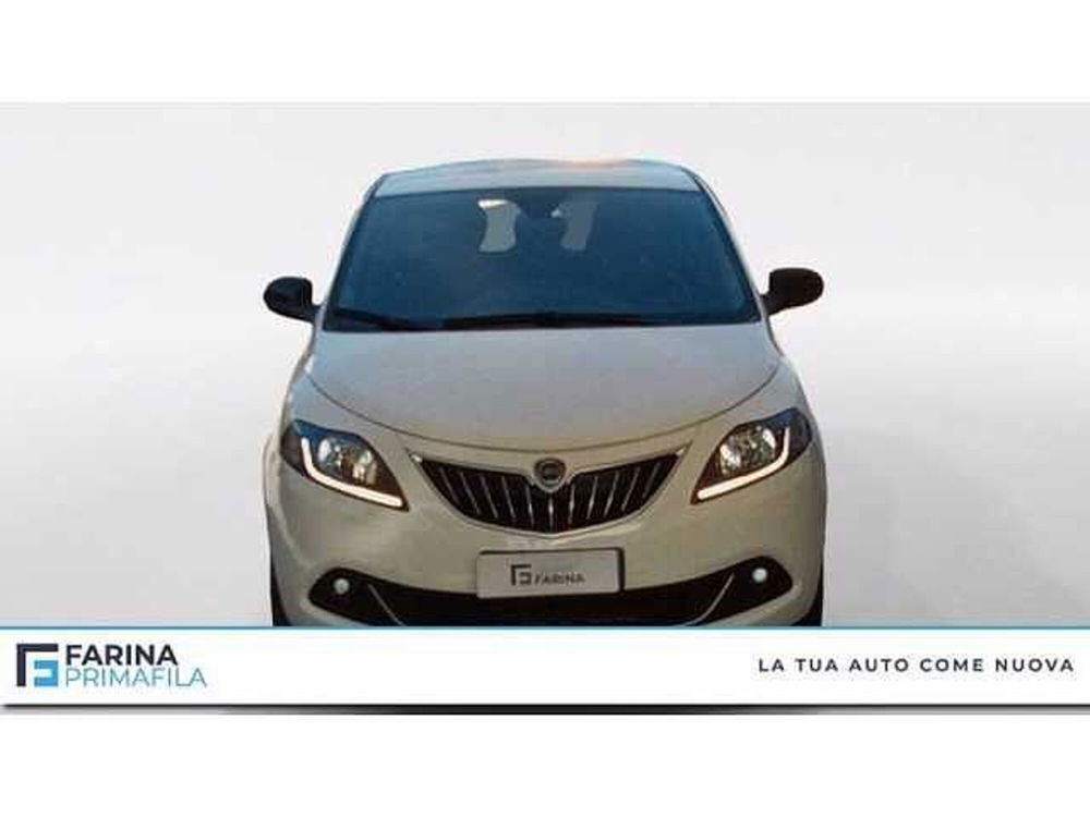 Lancia Ypsilon usata a Napoli (8)