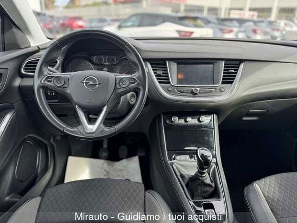 Opel Grandland X usata a Roma (12)