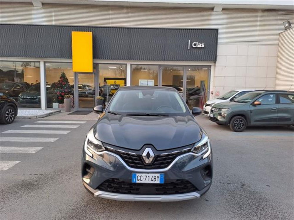 Renault Captur TCe 100 CV GPL Zen  del 2020 usata a Livorno (2)