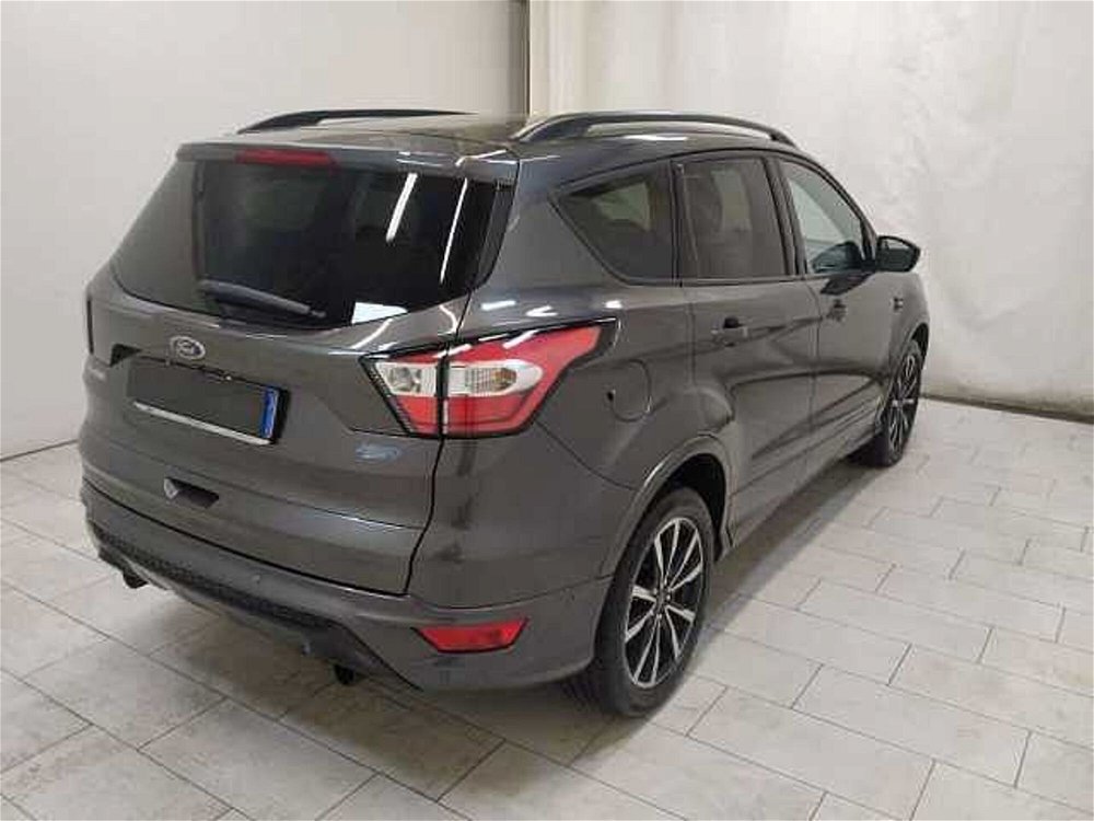Ford Kuga 1.5 EcoBoost 120 CV S&S 2WD ST-Line  del 2019 usata a Cuneo (4)