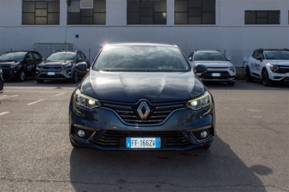 Renault Mégane dCi 8V 110 CV Energy Intens  del 2016 usata a Fondi (2)