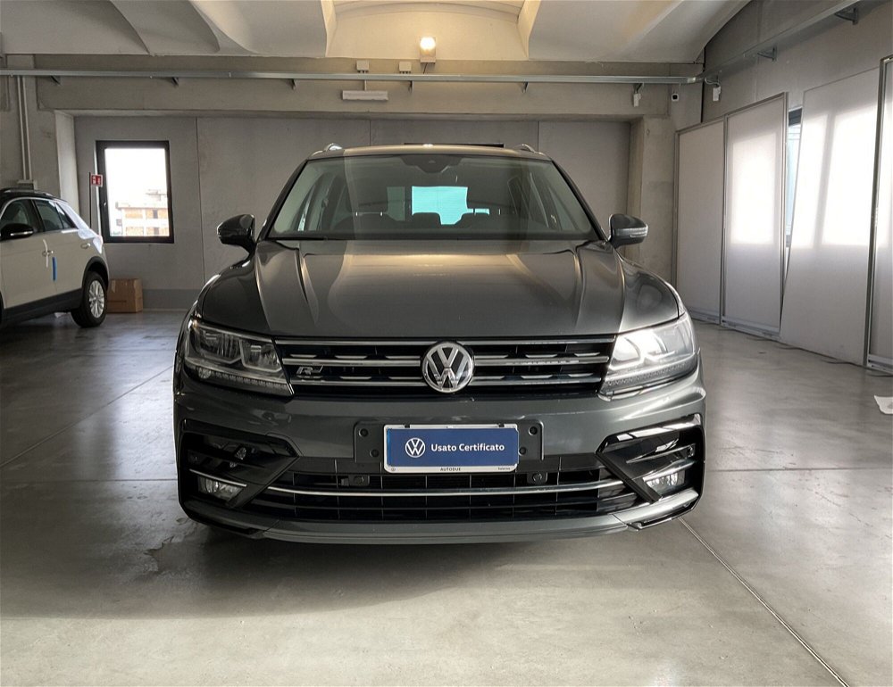 Volkswagen Tiguan 1.4 TSI Sport BlueMotion Technology del 2018 usata a Salerno (3)