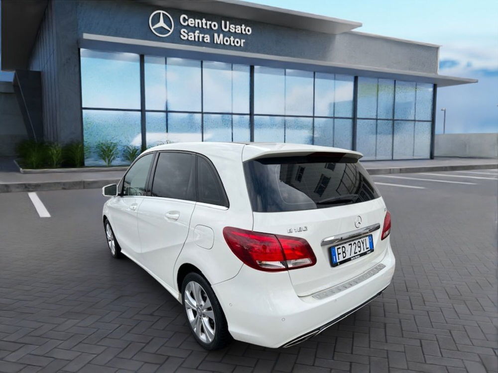 Mercedes-Benz Classe B 180 d Sport del 2015 usata a Rende (4)