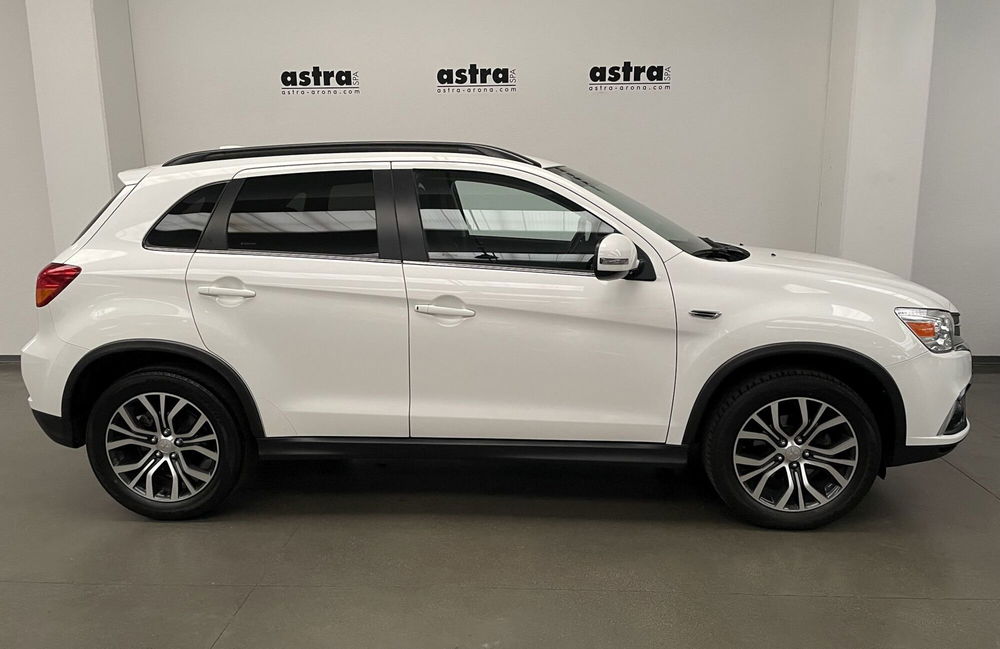 Mitsubishi ASX 1.6 DI-D 114 CV 2WD Instyle Navi del 2019 usata a Arona (3)