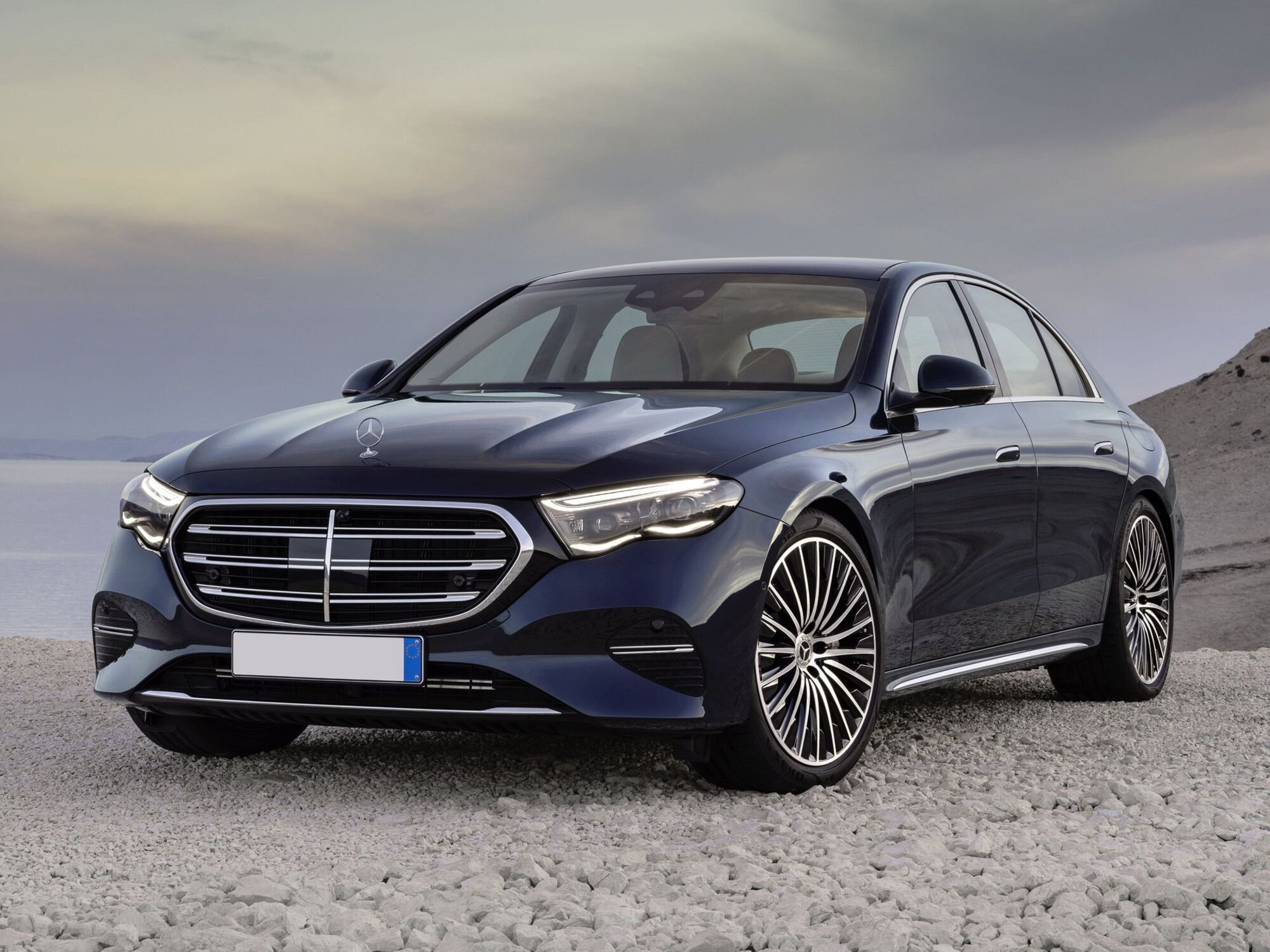 Mercedes-Benz Classe E 220 d Exclusive Premium auto nuova a Vinci