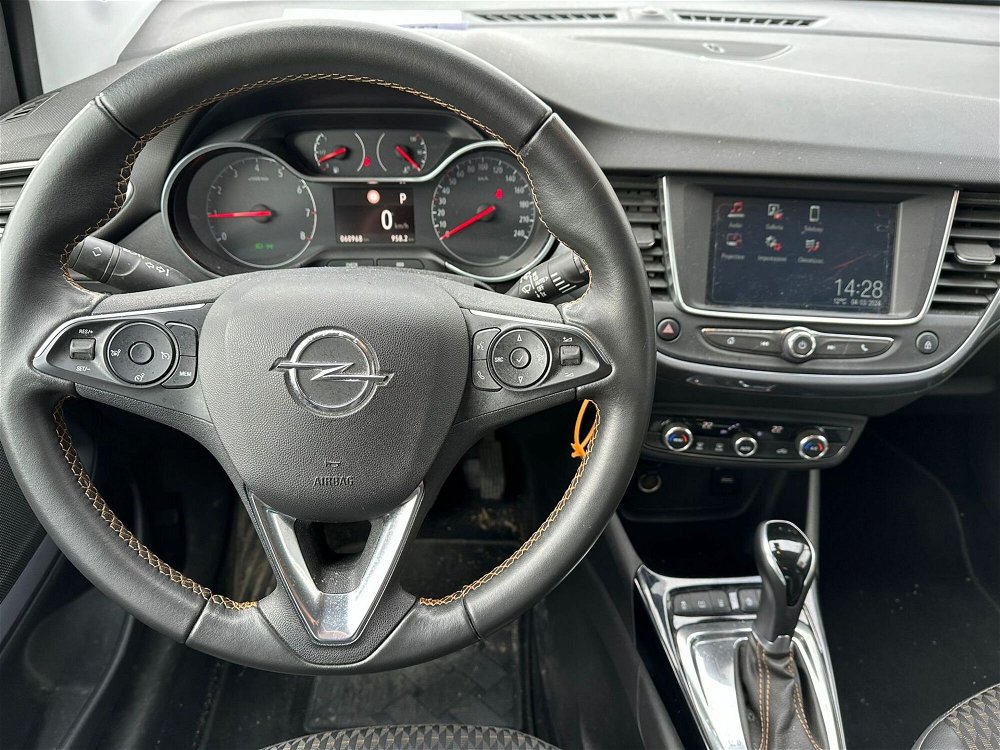 Opel Crossland X 1.2 Turbo 12V 130 CV Start&Stop aut. 2020 del 2020 usata a Madignano (5)