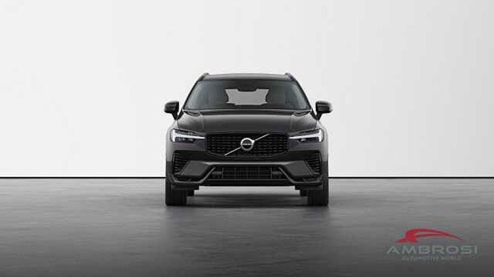 Volvo XC60 B4 automatico Plus Dark  nuova a Corciano (4)