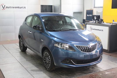 Lancia Ypsilon 1.2 69 CV 5 porte Silver  nuova a Civita Castellana