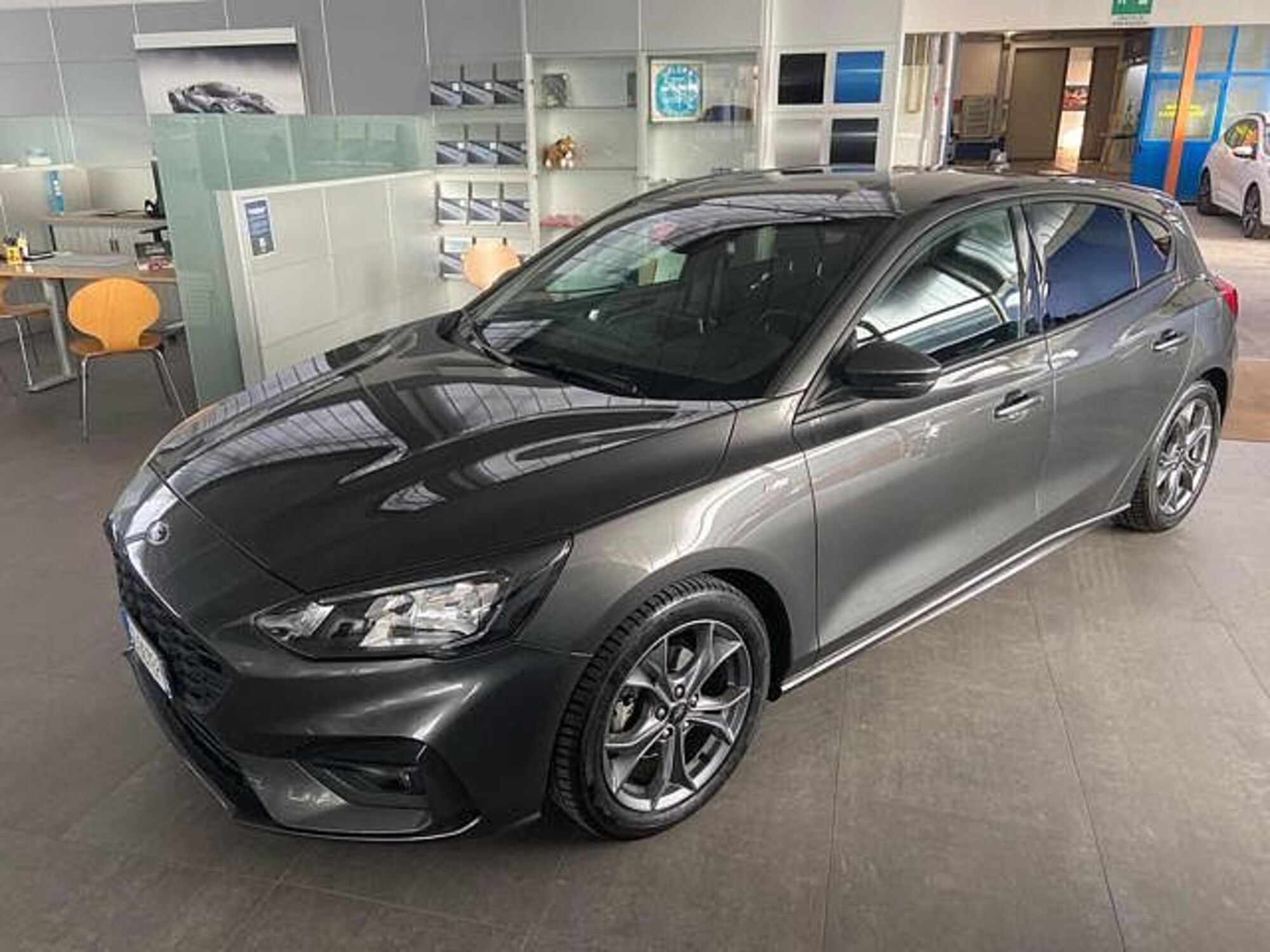 Ford Focus 1.5 EcoBlue 120 CV 5p. ST-Line  del 2020 usata a Imola