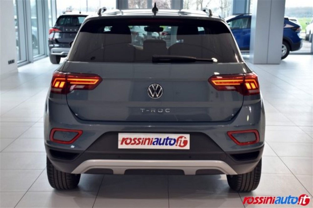 Volkswagen T-Roc 1.0 TSI Life del 2022 usata a Quinzano d'Oglio (4)
