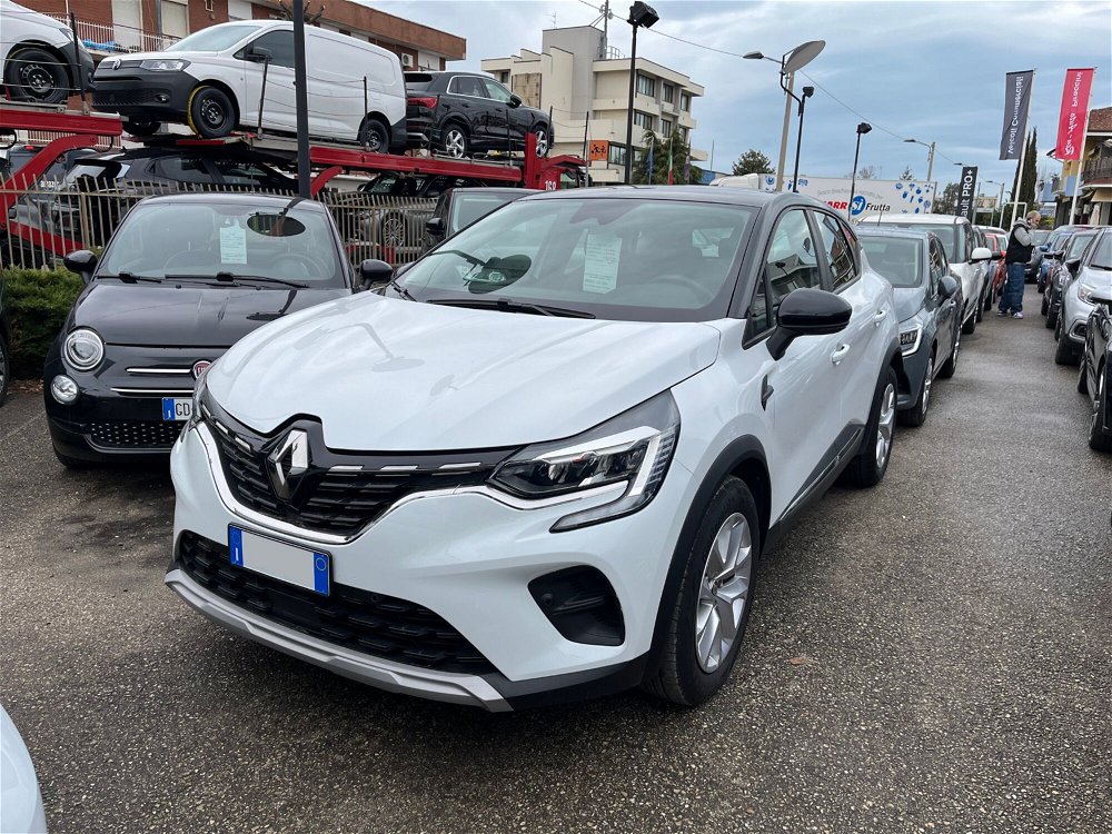 Renault Captur TCe 100 CV GPL Zen  del 2020 usata a Rimini
