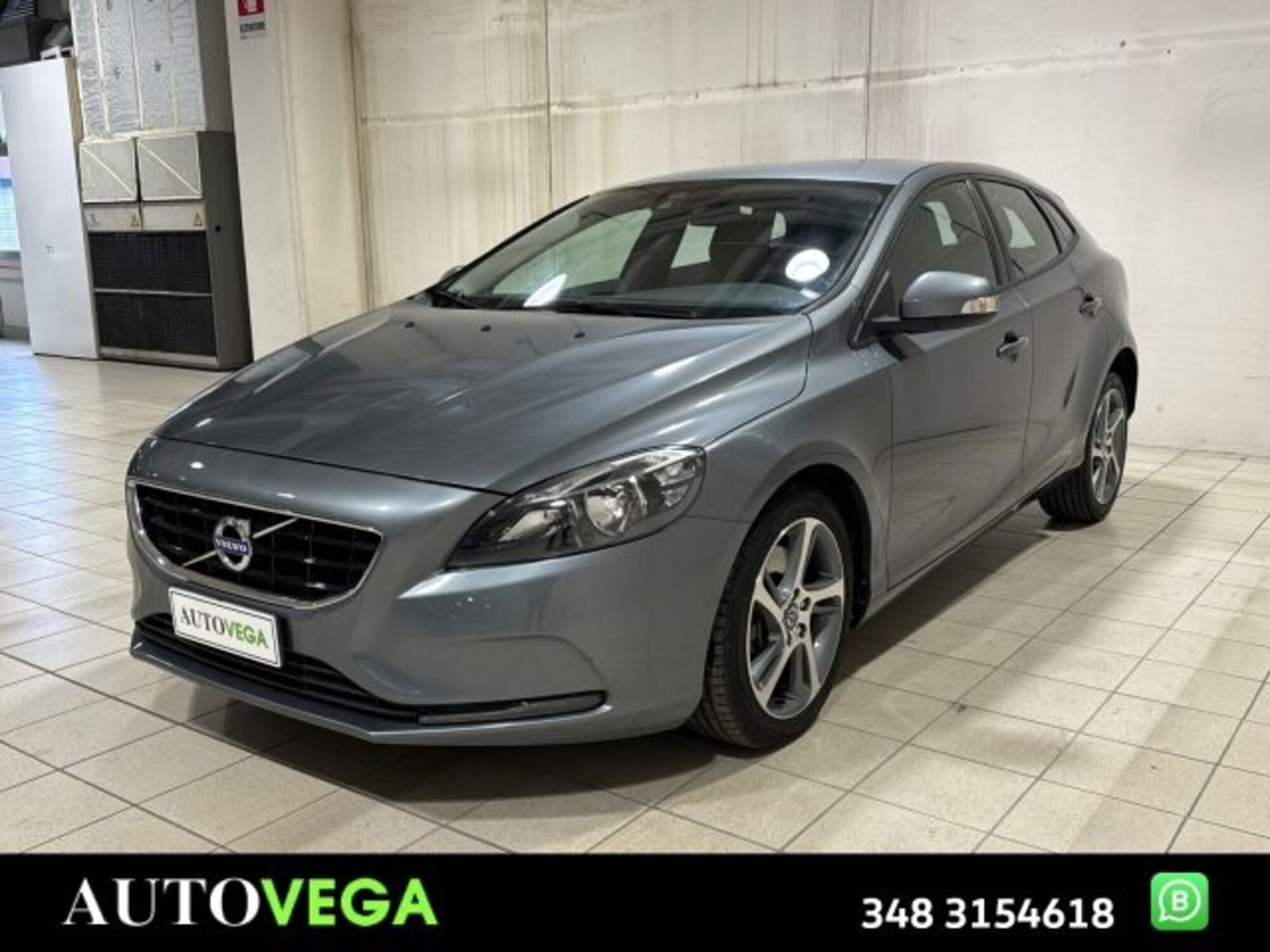 Volvo V40 D2 Geartronic Momentum  del 2016 usata a Arzignano