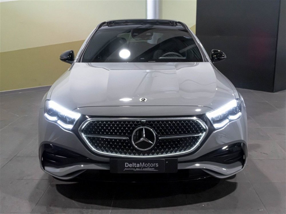 Mercedes-Benz Classe E Station Wagon 220 d Mild hybrid AMG Line Premium Plus nuova a Montecosaro (2)