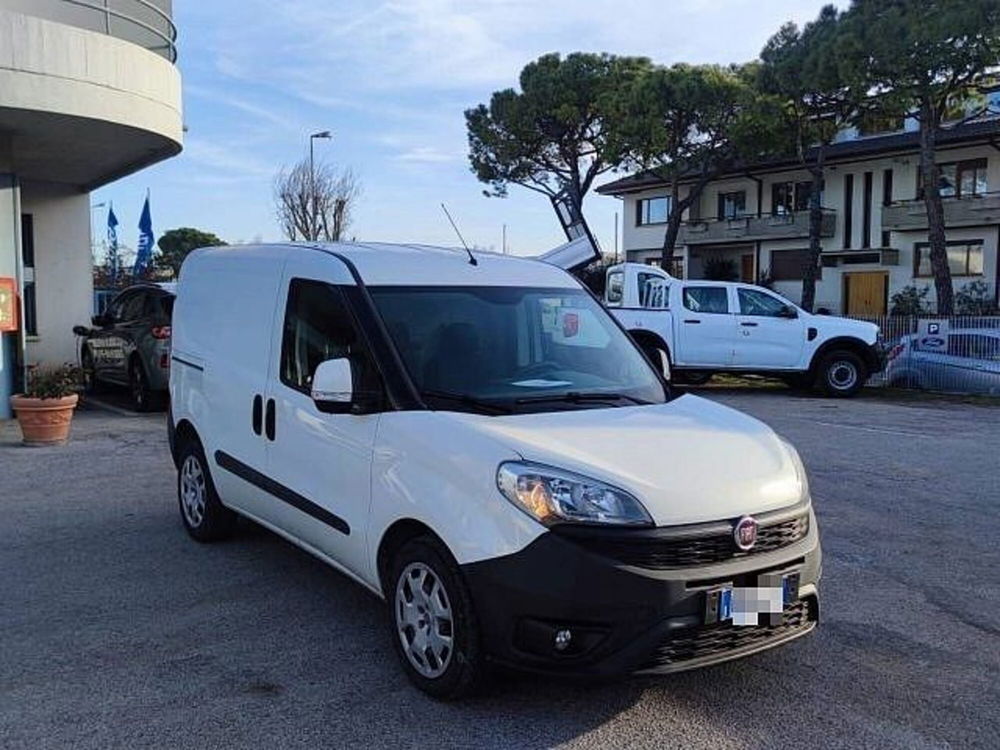 Fiat Doblò Furgone 1.4 T-Jet Natural Power PC-TN Cargo Lamierato  del 2015 usata a Fano