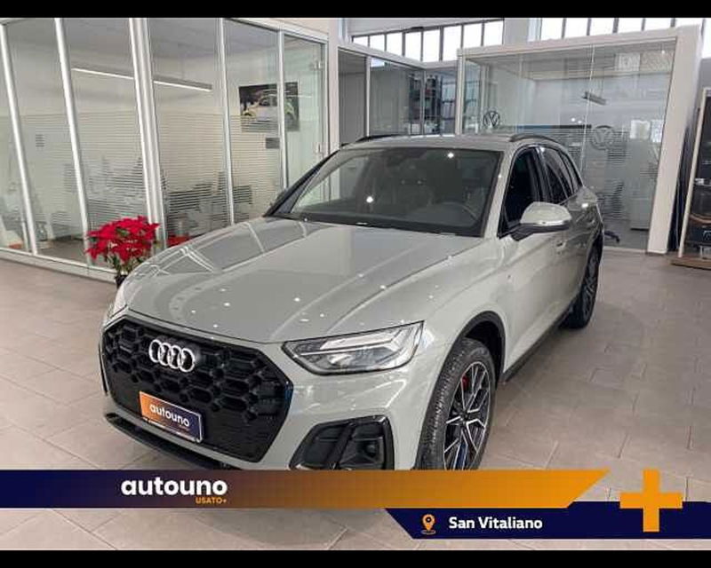 Audi Q5 40 2.0 tdi mhev 12V S line quattro s-tronic del 2022 usata a Pozzuoli