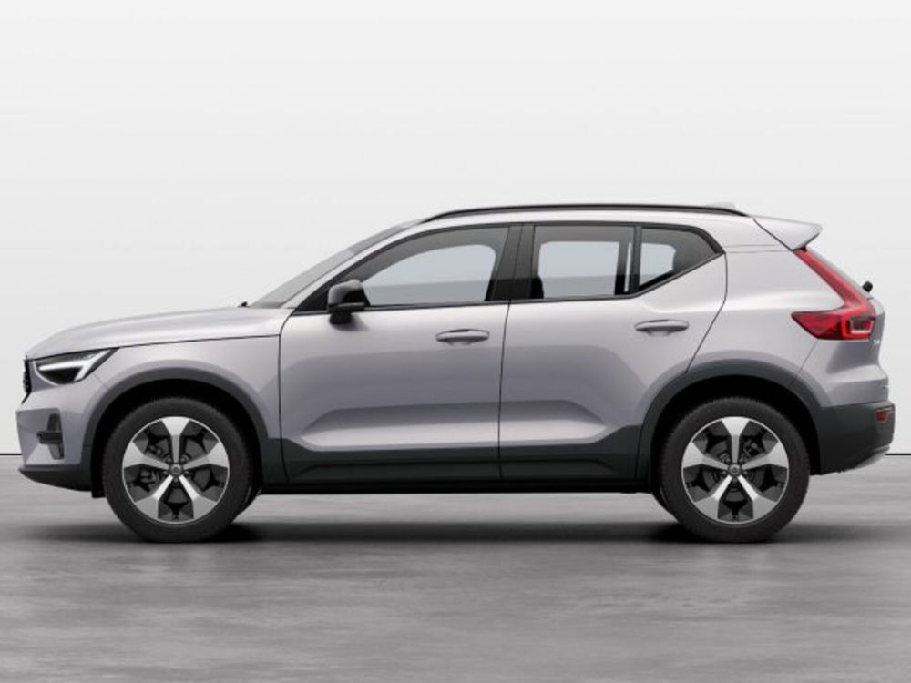 Volvo XC40 nuova a Modena (3)