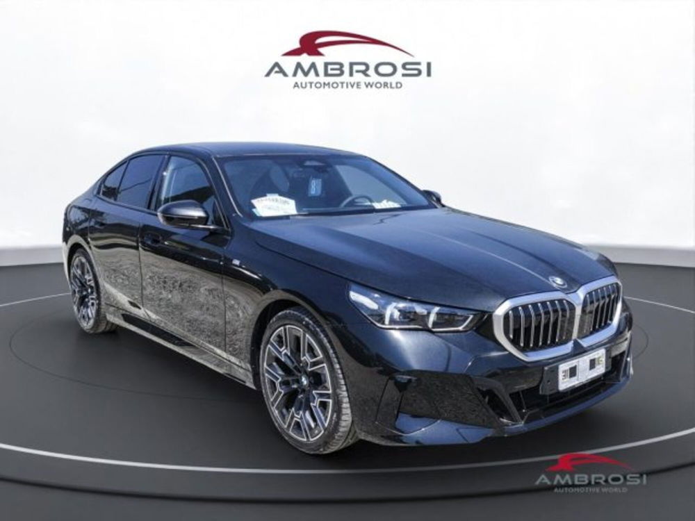 BMW Serie 5 520 nuova a Corciano (2)