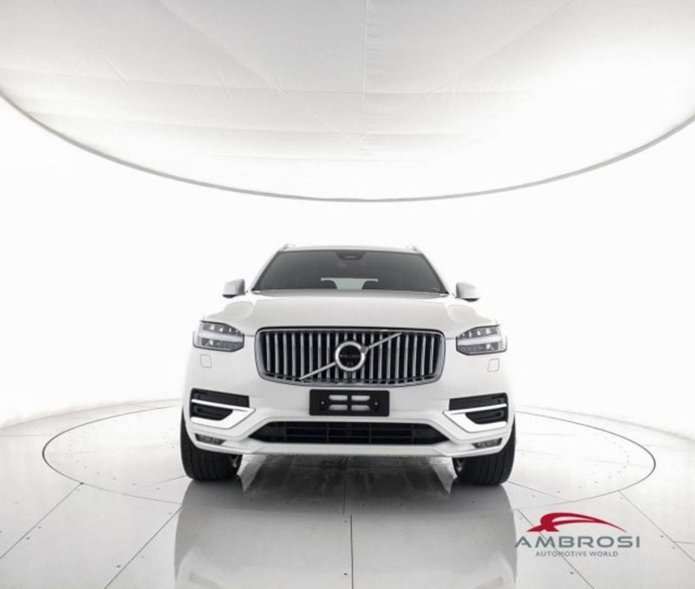 Volvo XC90 B5 (d) AWD automatico 7 posti Plus Bright nuova a Corciano (5)