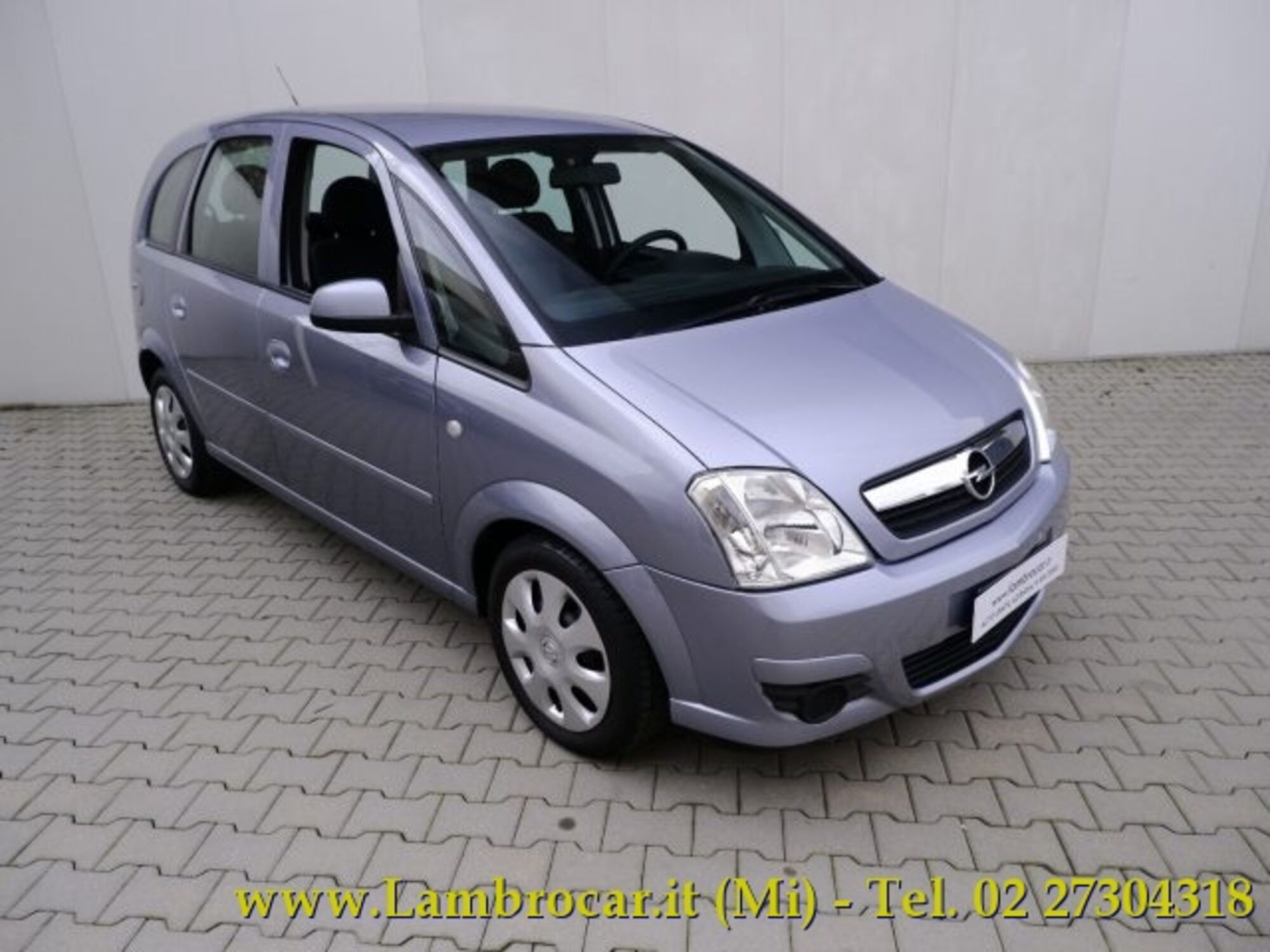 Opel Meriva 1.4 16V Club  del 2007 usata a Cologno Monzese