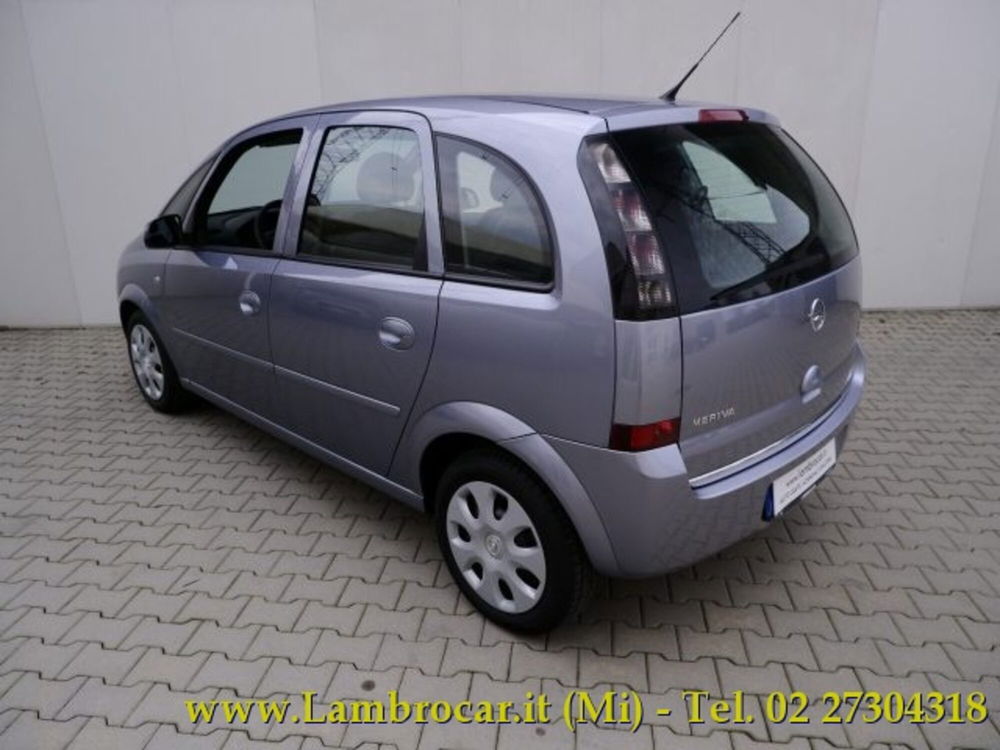 Opel Meriva usata a Milano (12)