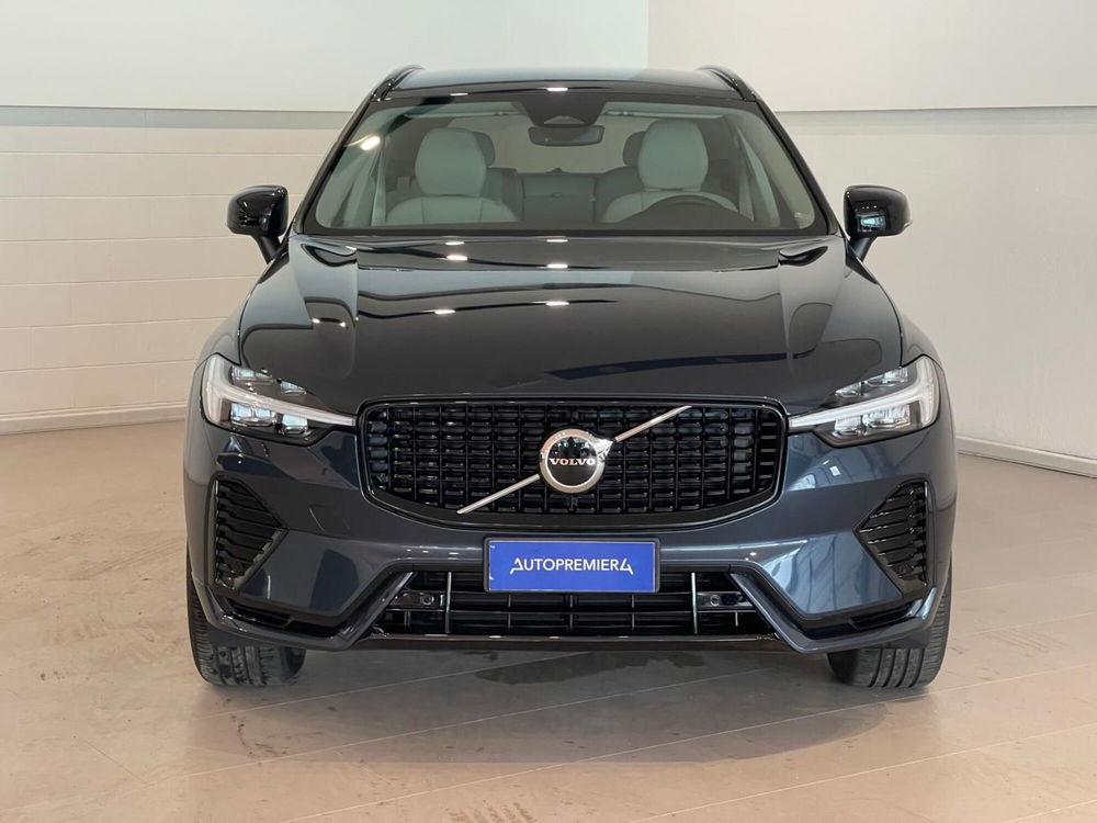 Volvo XC60 nuova a Como (2)