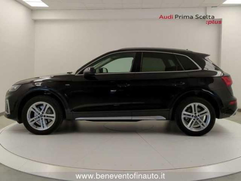 Audi Q5 40 TDI 204 CV quattro S tronic S line del 2023 usata a Pratola Serra (4)