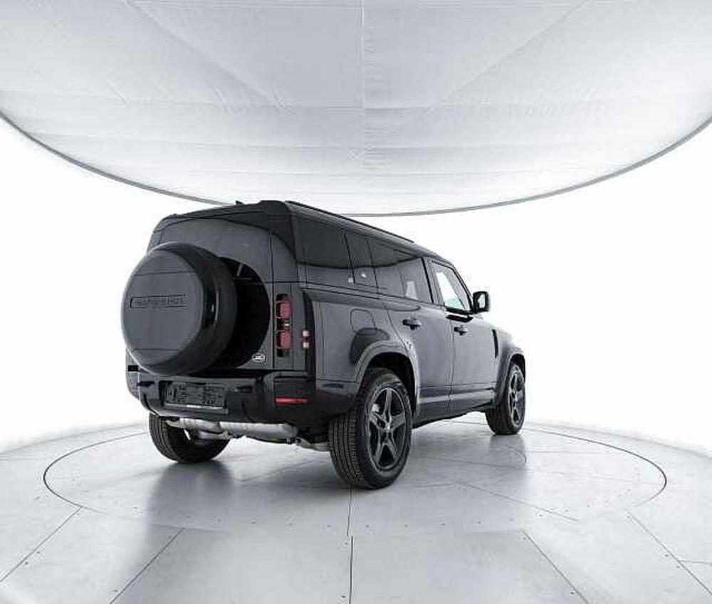 Land Rover Defender nuova a Viterbo (2)