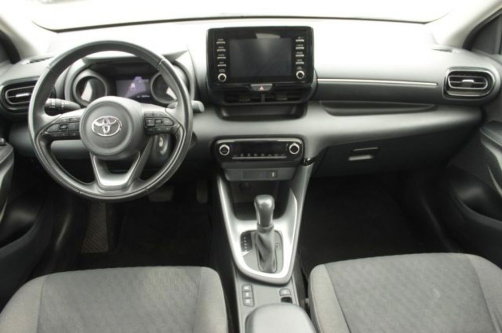 Toyota Yaris Cross usata a Roma (9)