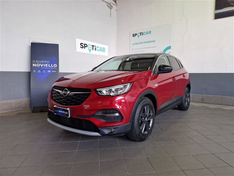 Opel Grandland X 1.5 diesel Ecotec Start&Stop Elegance  del 2021 usata a Battipaglia