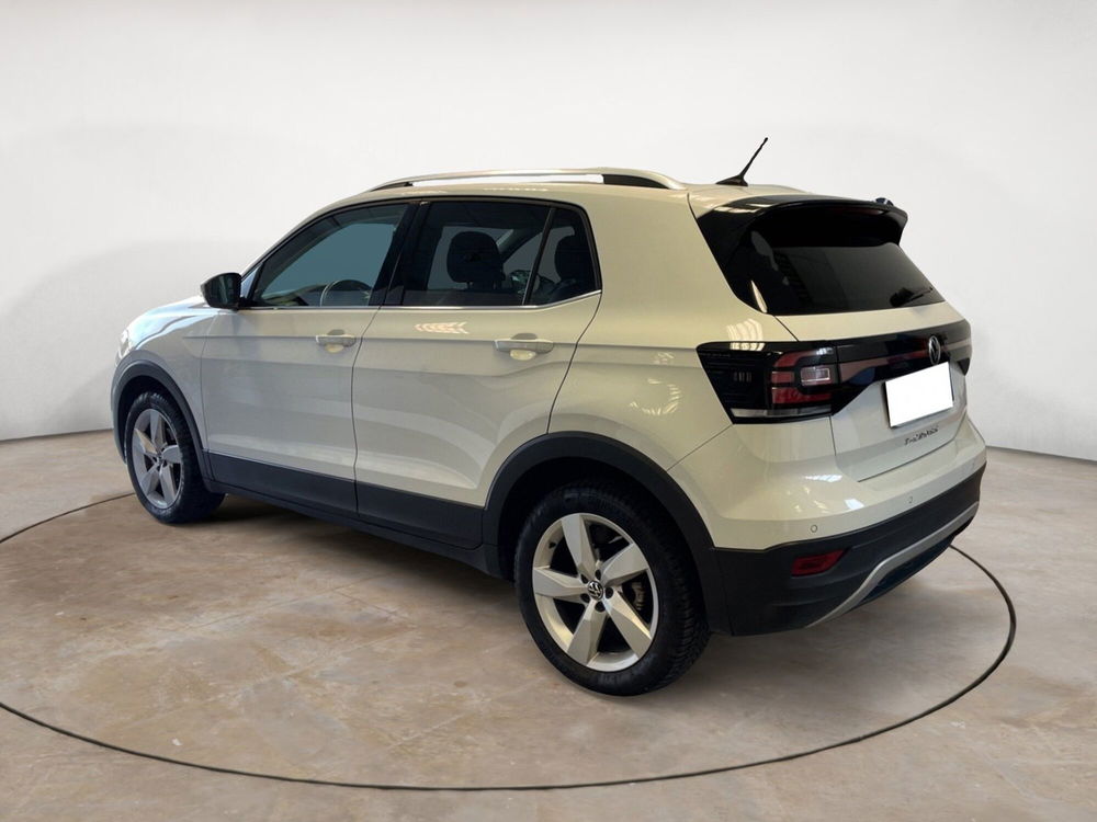 Volkswagen T-Cross 1.0 TSI 110 CV Advanced del 2020 usata a Terni (4)