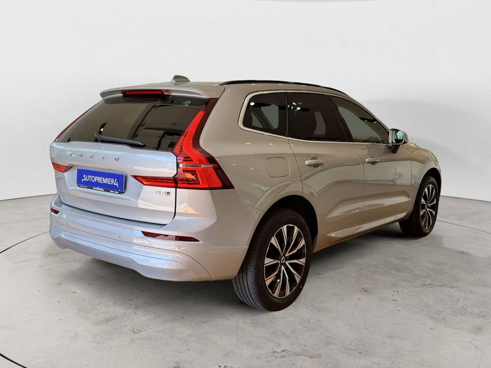 Volvo XC60 nuova a Como (5)